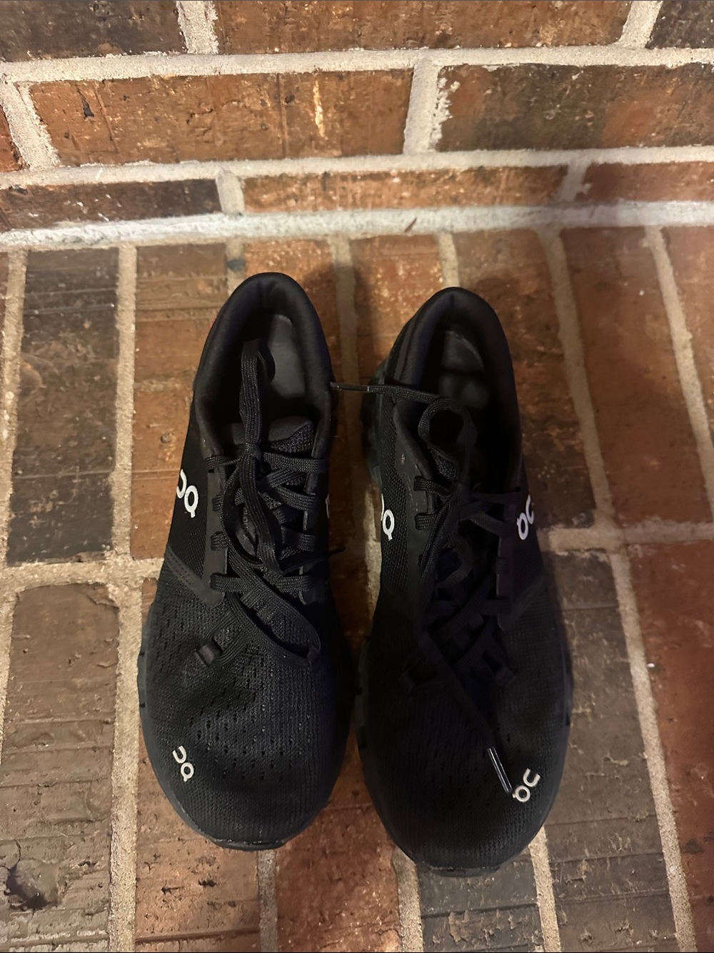 On Running Women's Black Cloud X size 8.5 - Picture 3 of 7